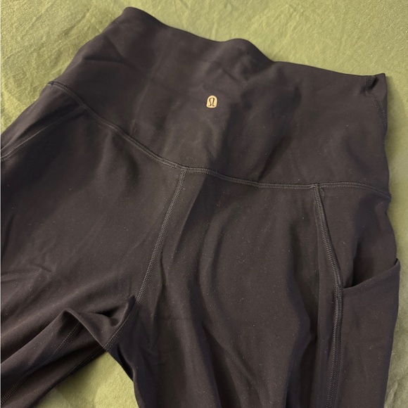 Lululemon align High-Waisted pant 25” size 8 true navy like new - Picture 5 of 5